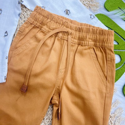Conj. Camisa Manga Longa Pinguins e Calça em Sarja - Off White e Ferrugem